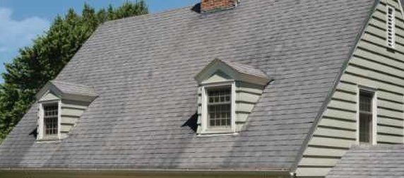 Roof before Reilly Roofing restoration